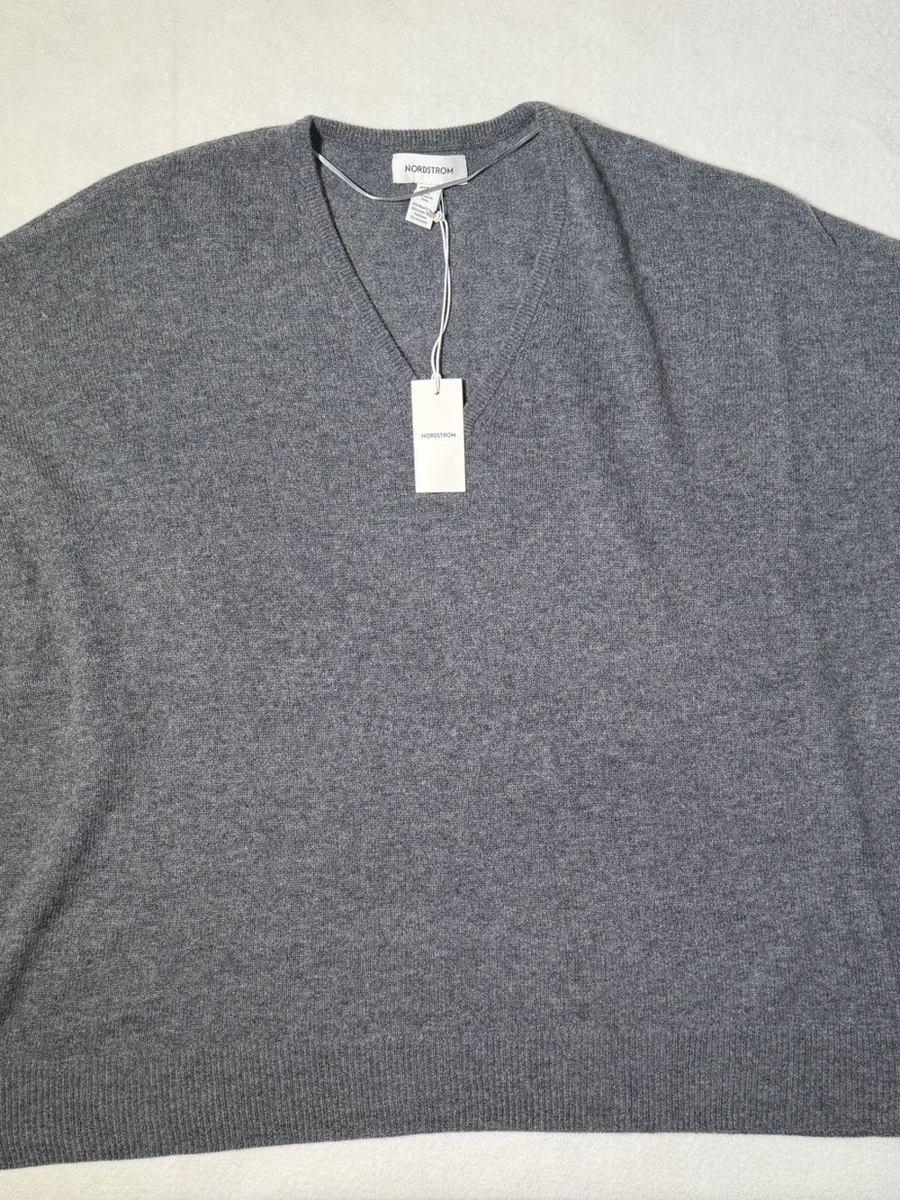 Nordstrom Grey V-Neck Cashmere Sweater